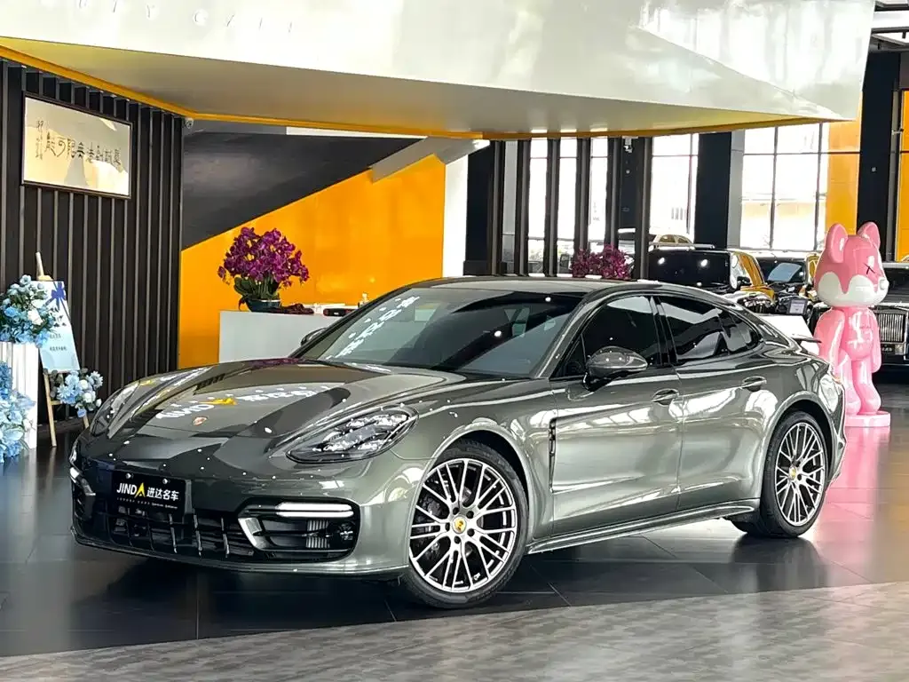Porsche Panamera — фото 1