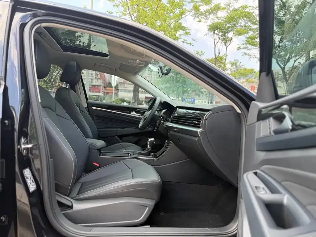 Volkswagen Passat — фото 6