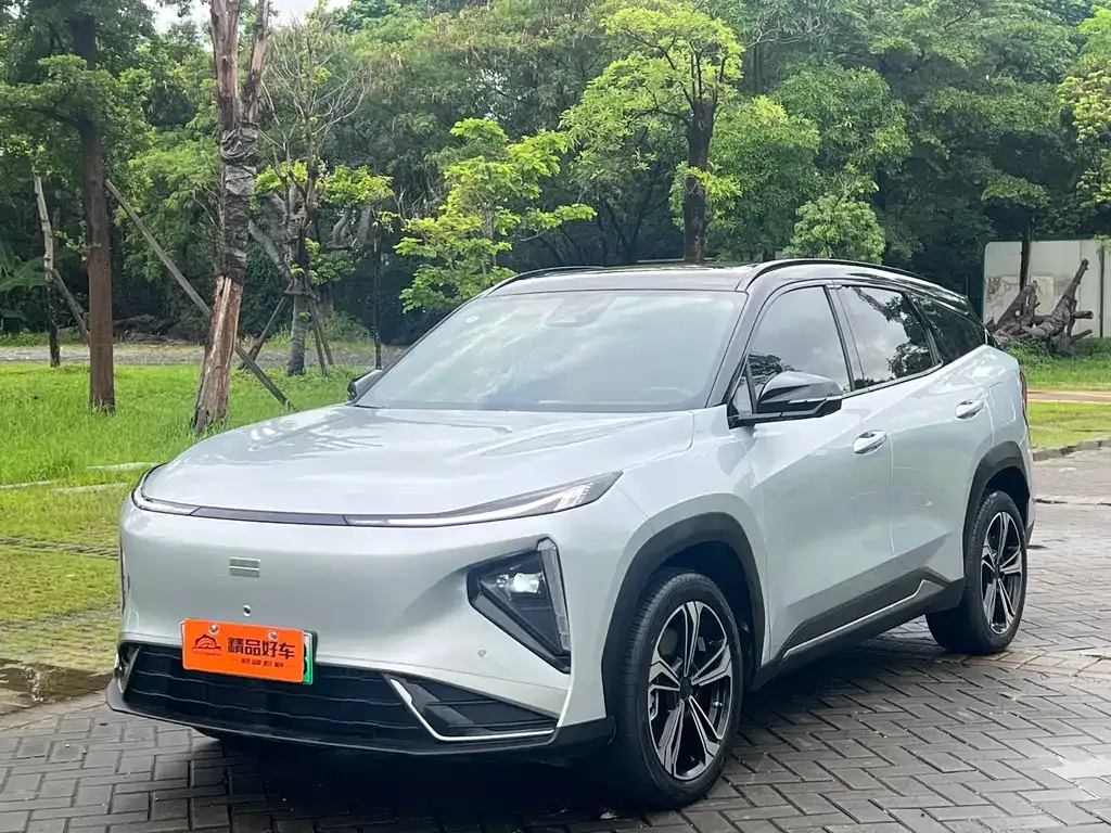 Geely Galaxy L7 — фото 1
