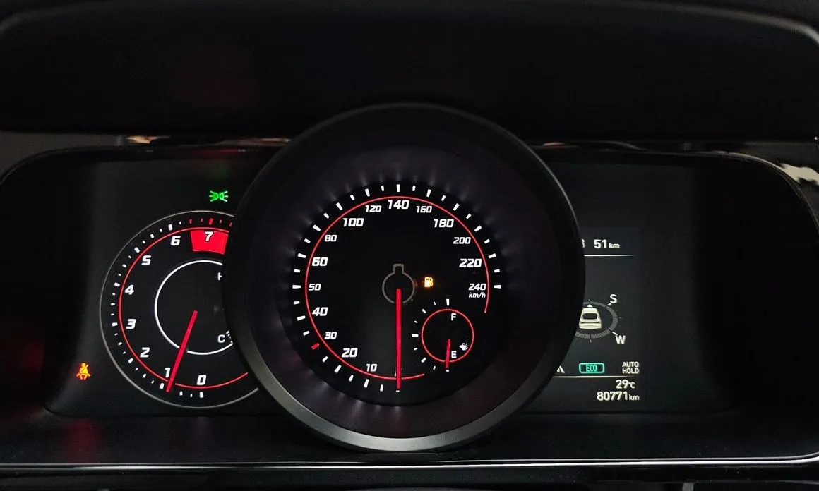 Hyundai AVANTE — фото 2