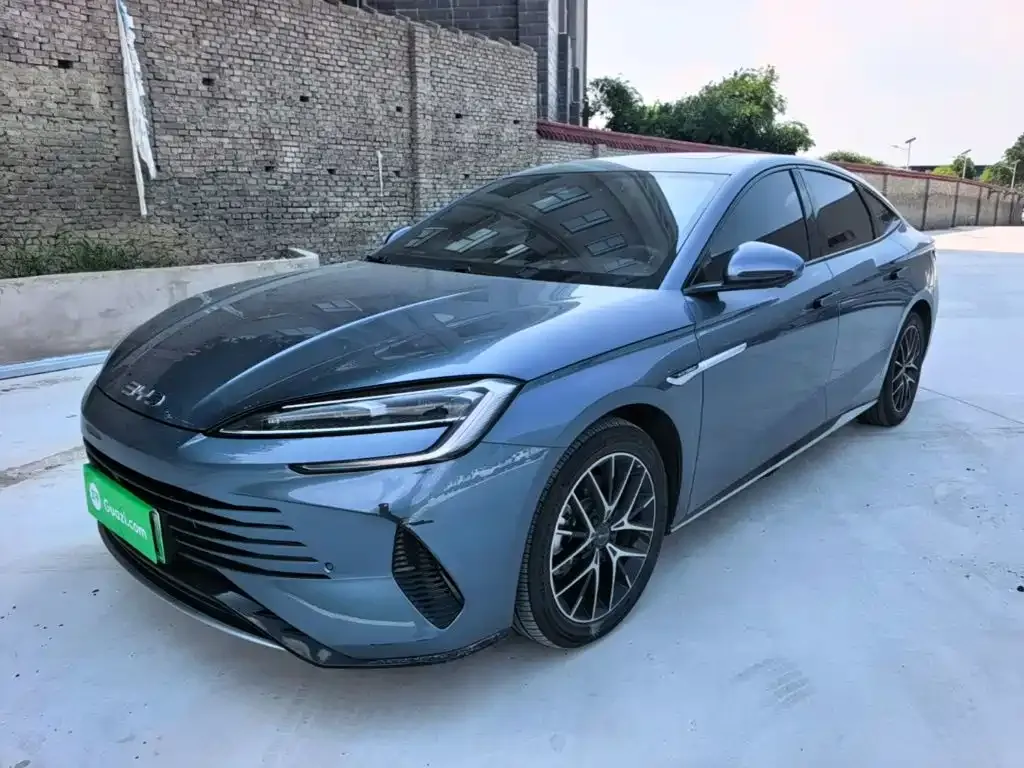 BYD Seal — фото 1