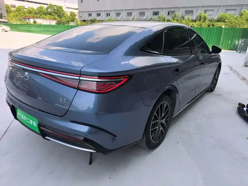 BYD Seal — фото 5