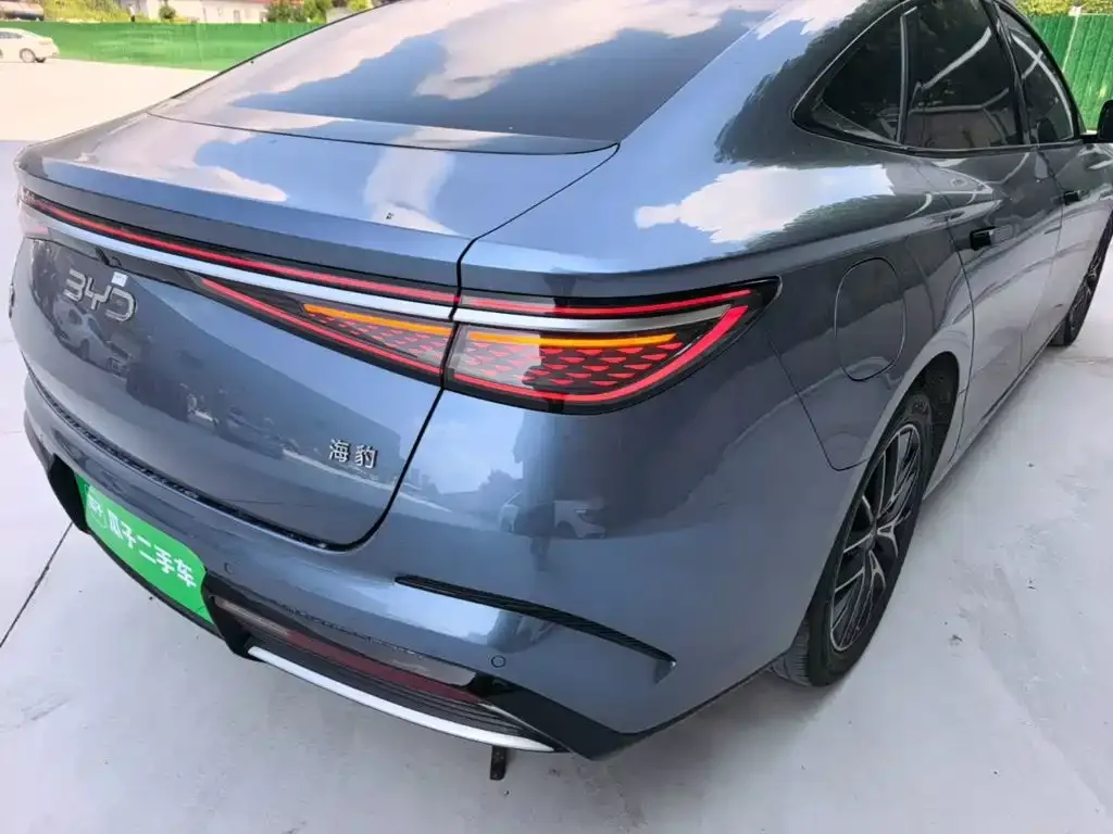 BYD Seal — фото 3