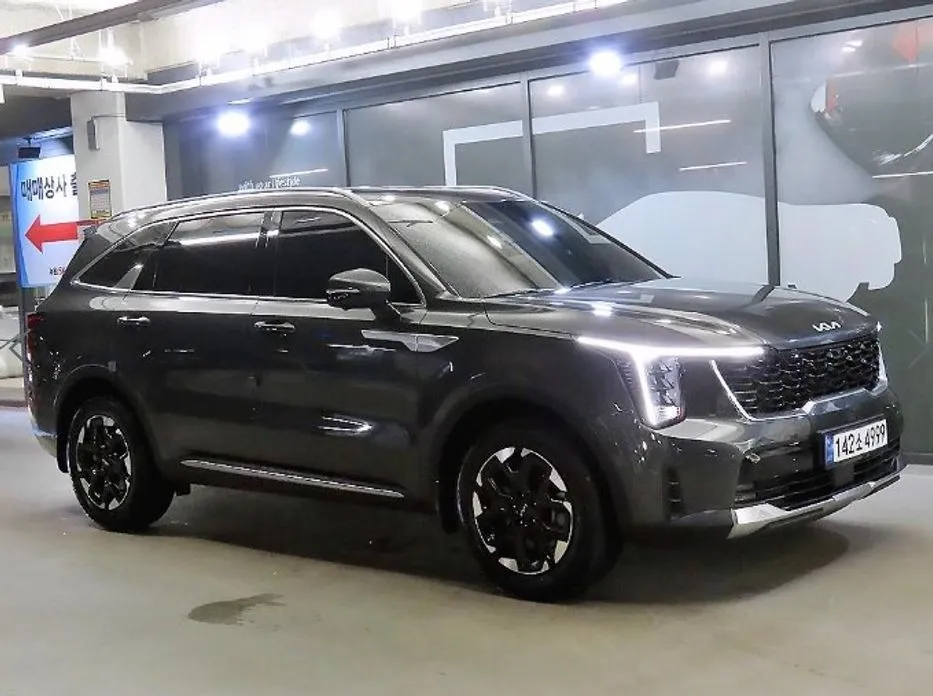 Kia Sorento — фото 1