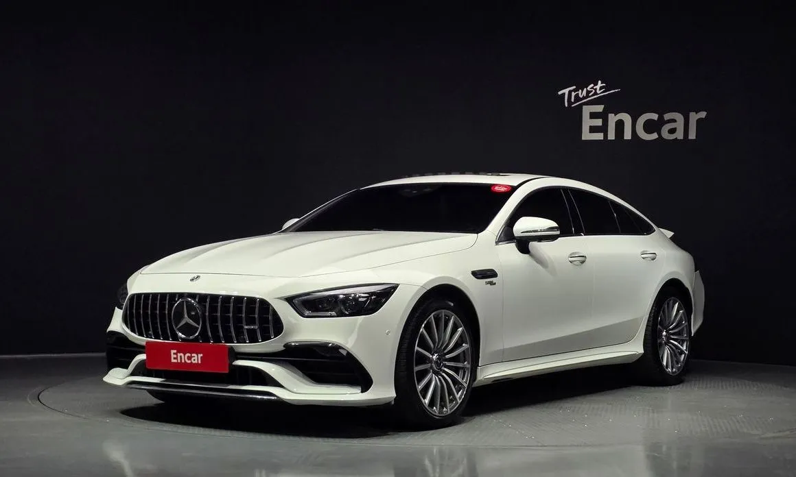 Mercedes-Benz AMG GT — фото 1