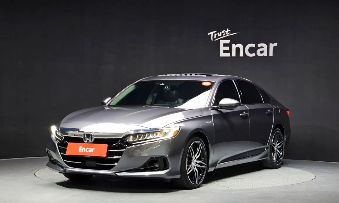 Honda Accord — фото 1