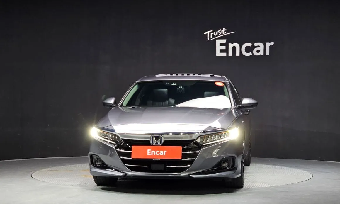 Honda Accord — фото 8