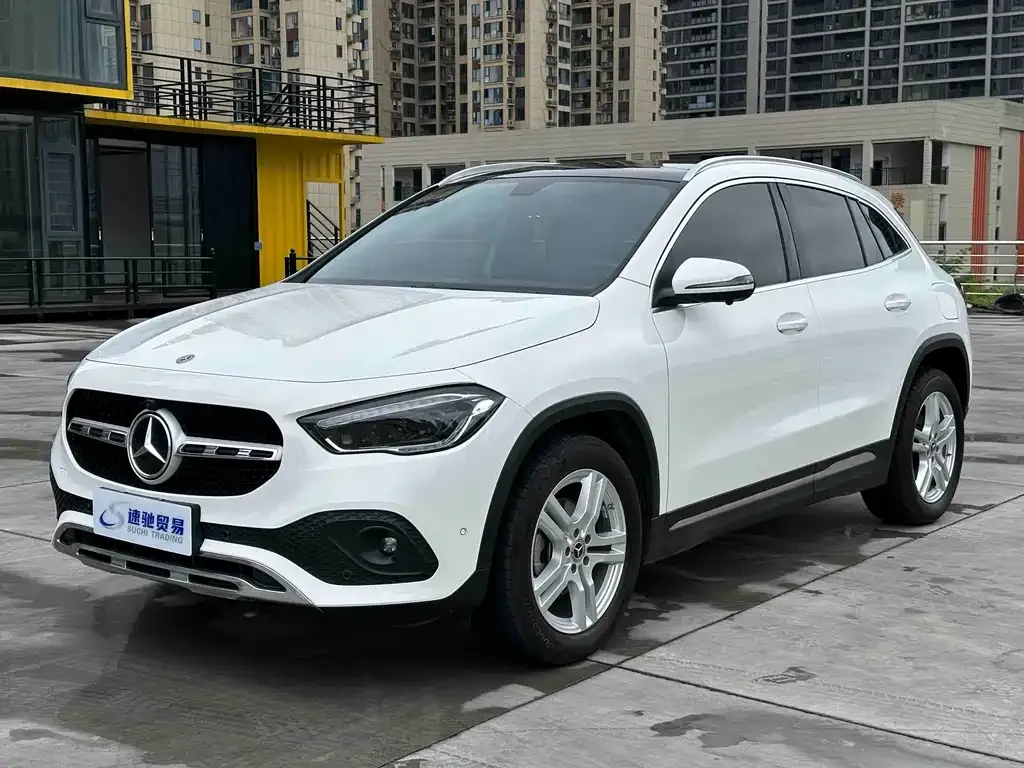 Mercedes-Benz GLA — фото 1