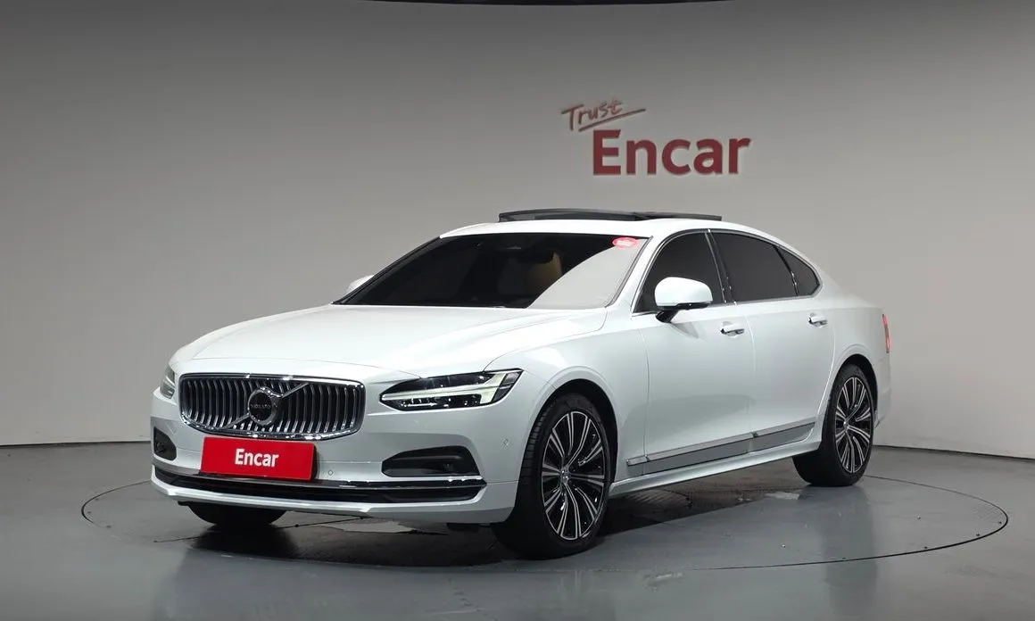 Volvo S90 — фото 1