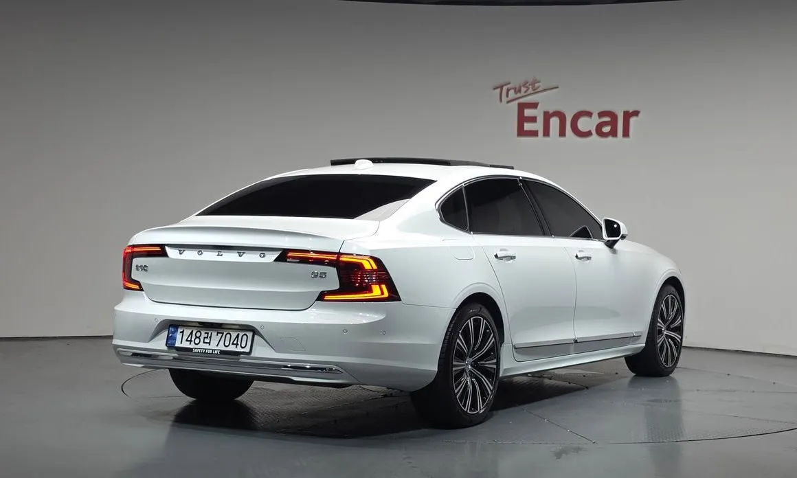 Volvo S90 — фото 9