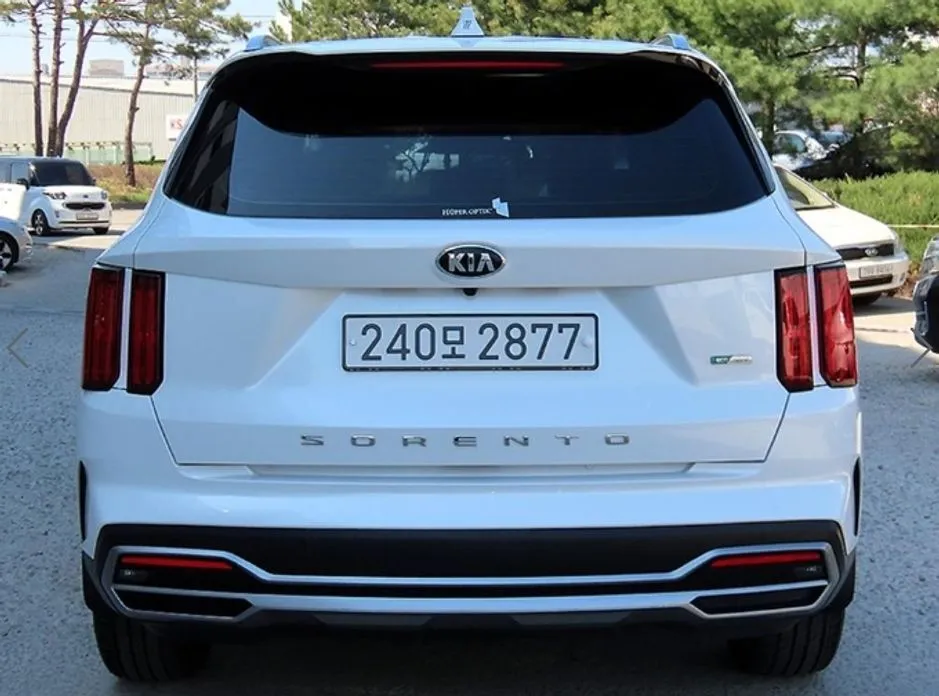 Kia Sorento — фото 4