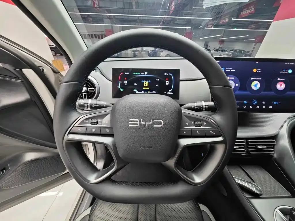 BYD Seal 05 DM-i — фото 5