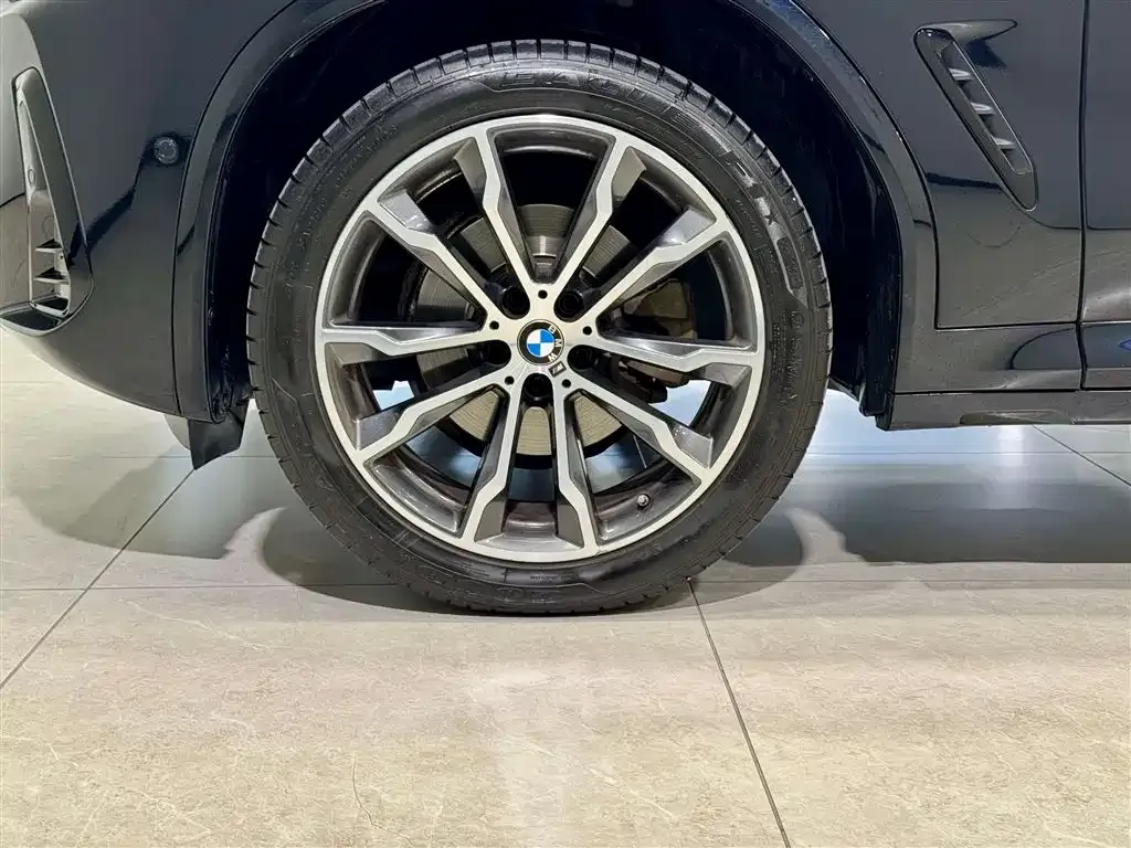 BMW X3 — фото 9