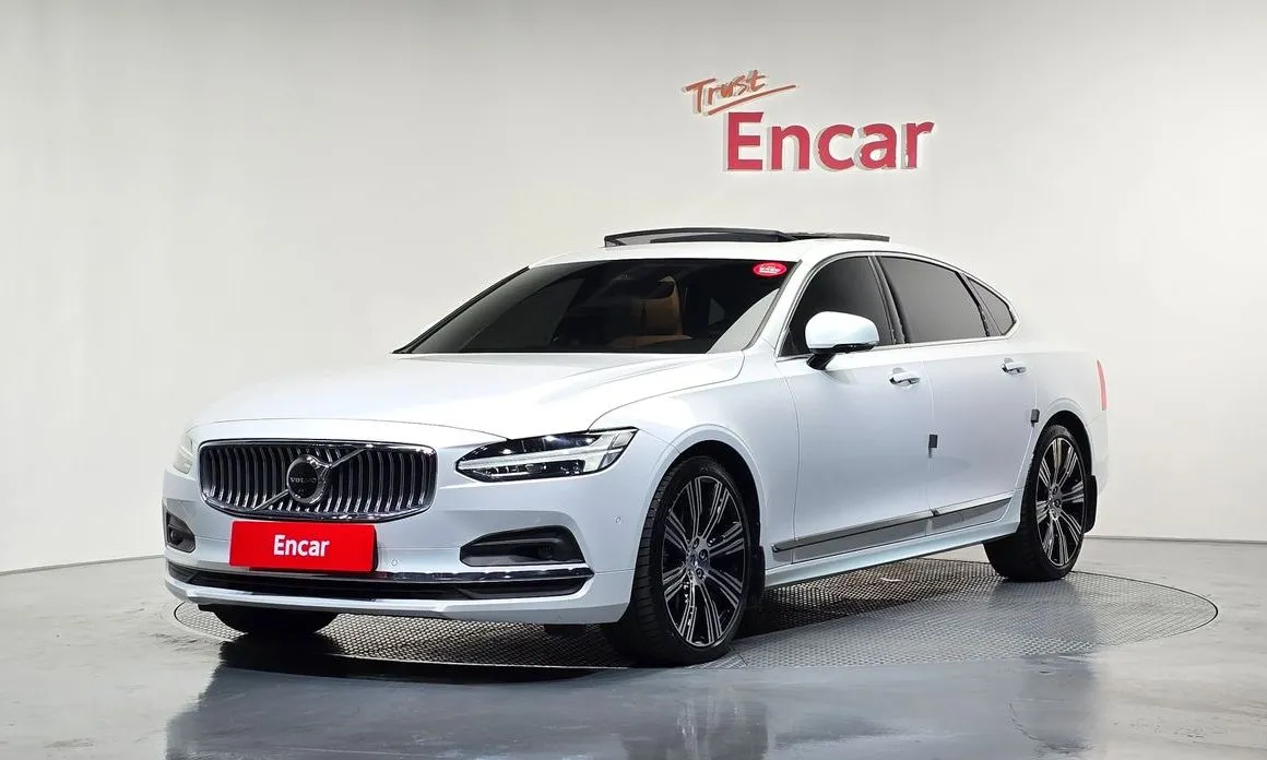 Volvo S90 — фото 1