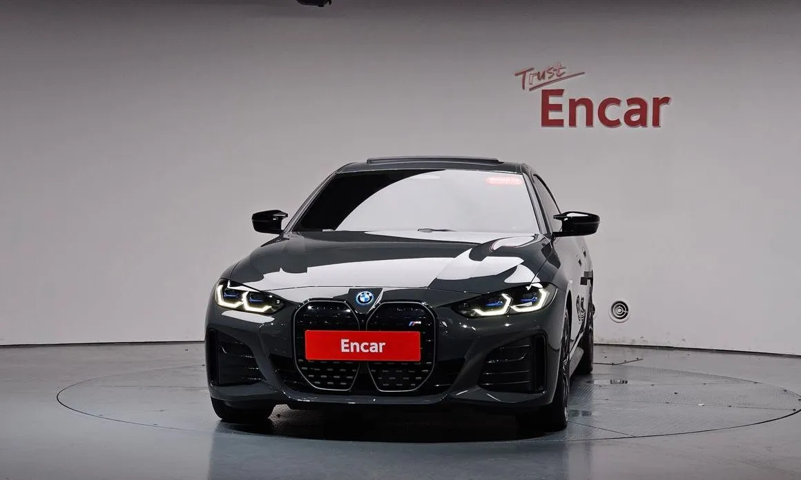 BMW i4 — фото 4