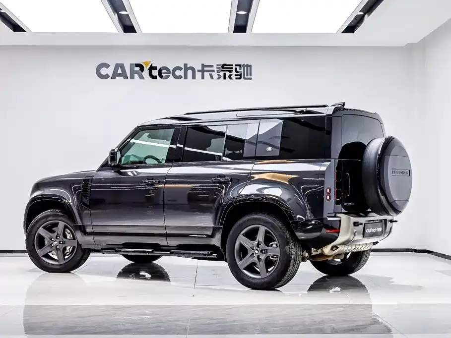 Land Rover Defender — фото 7