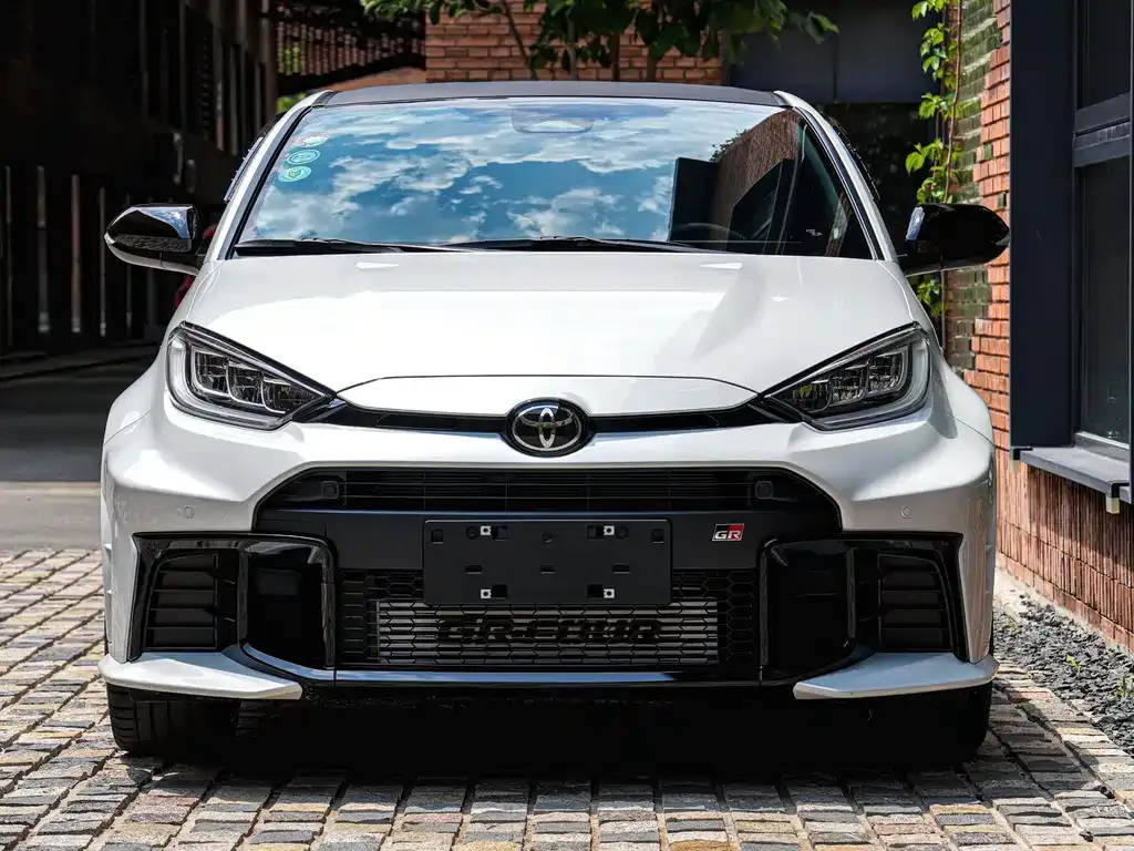 Toyota GR YARIS — фото 3