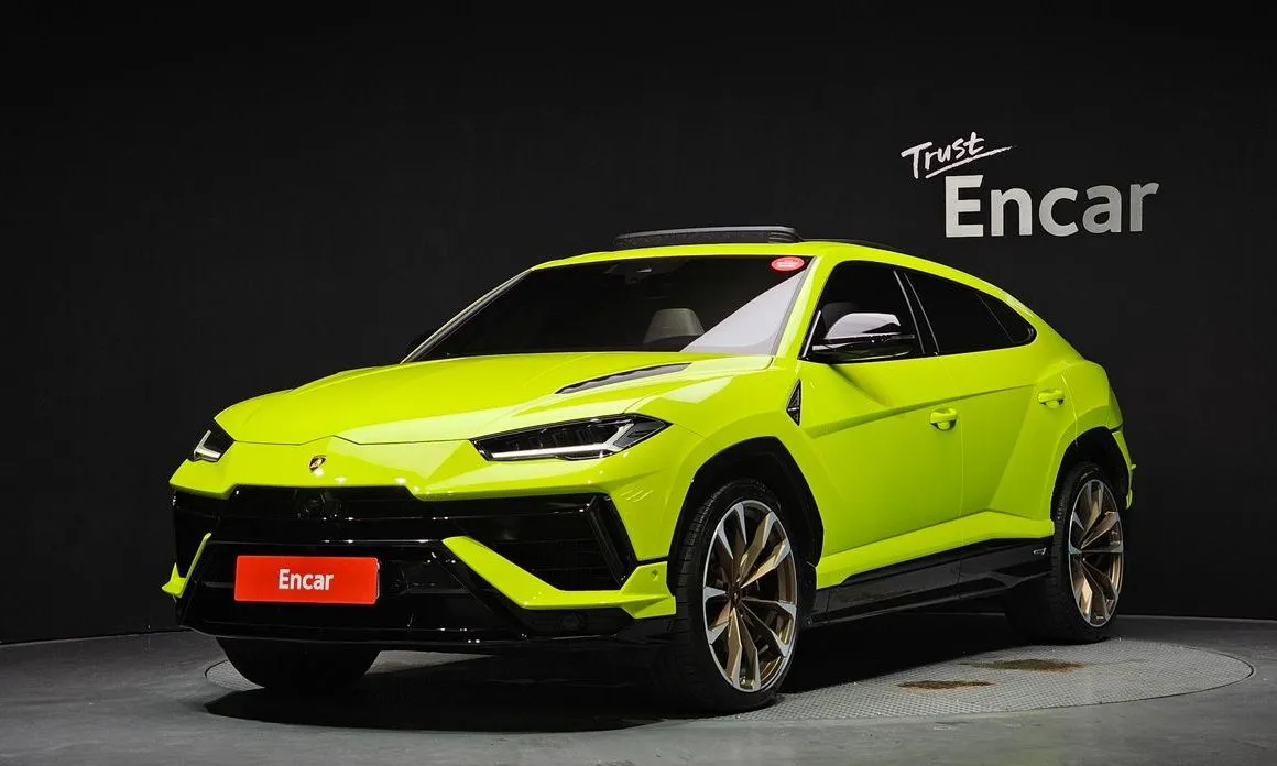 Lamborghini Urus — фото 1
