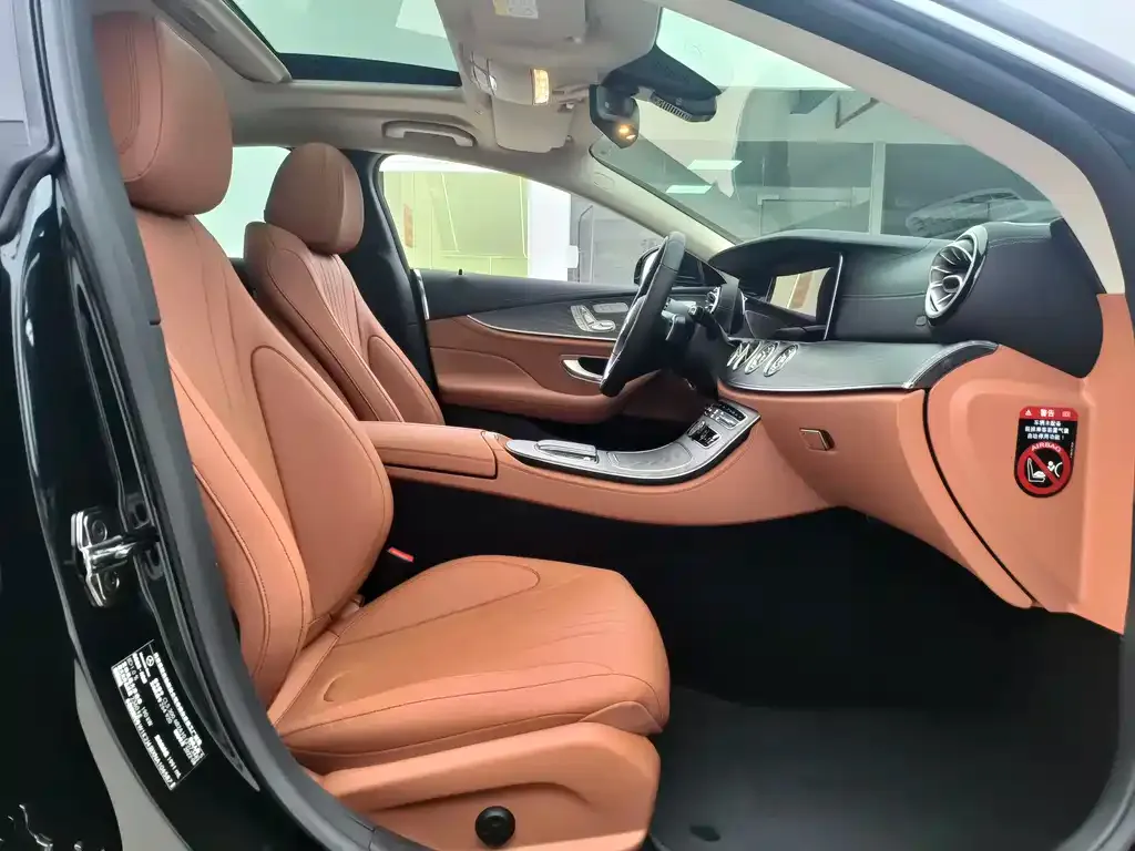 Mercedes-Benz CLS — фото 5