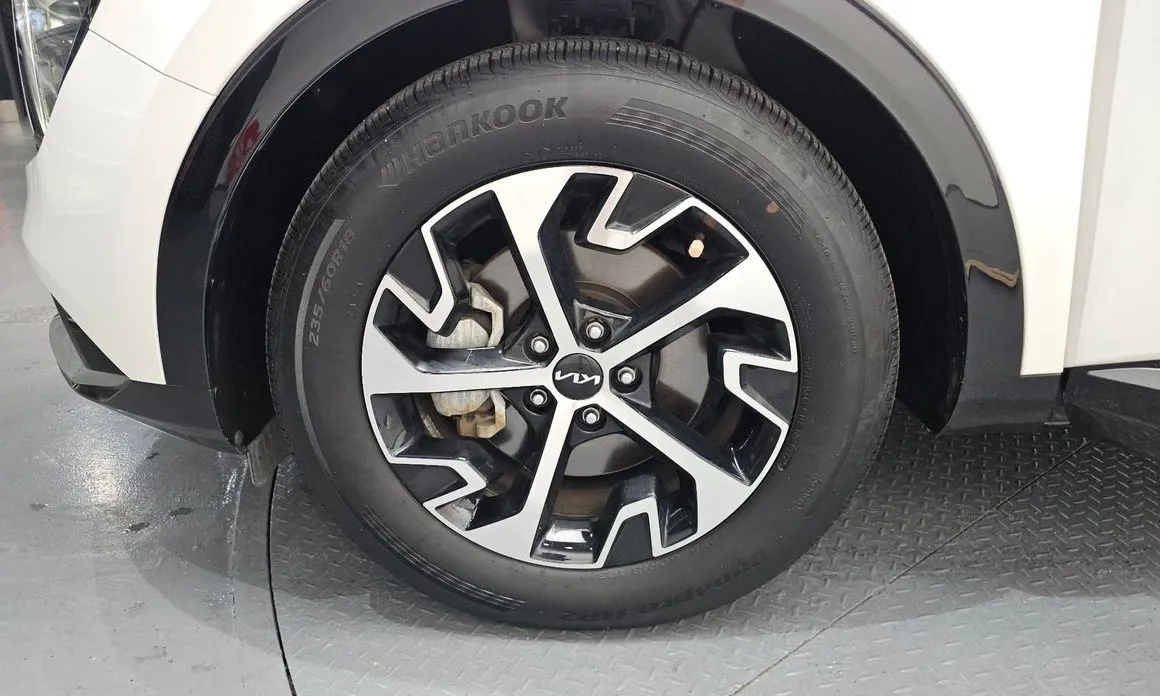 Kia Sportage — фото 8
