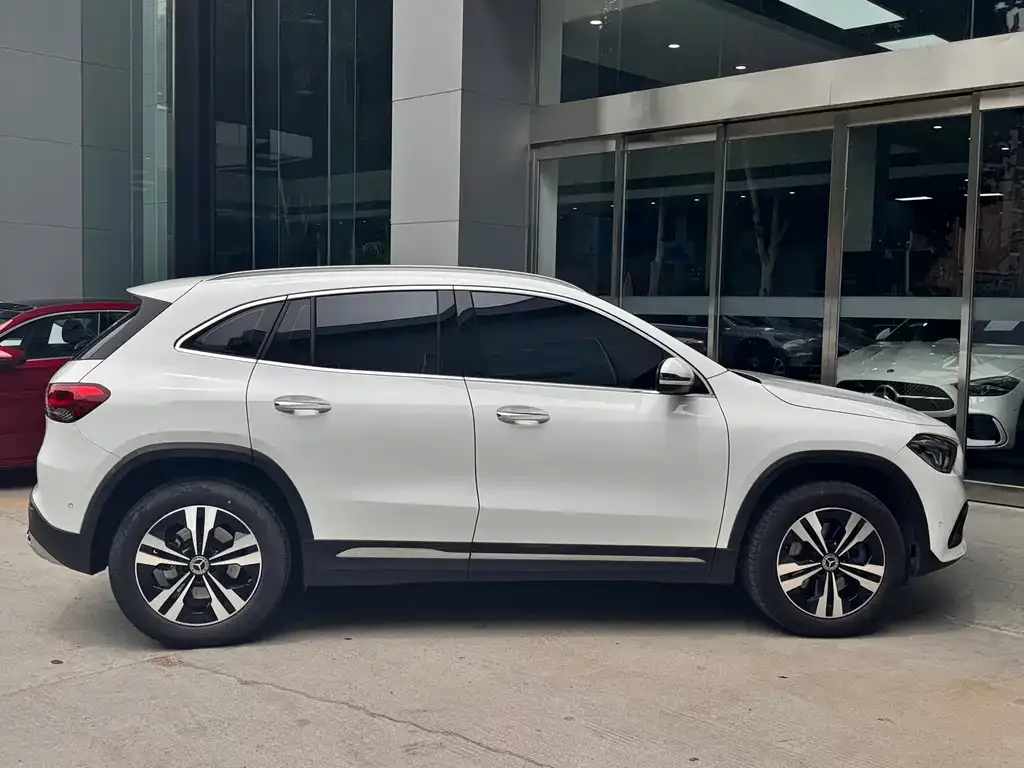 Mercedes-Benz GLA — фото 3