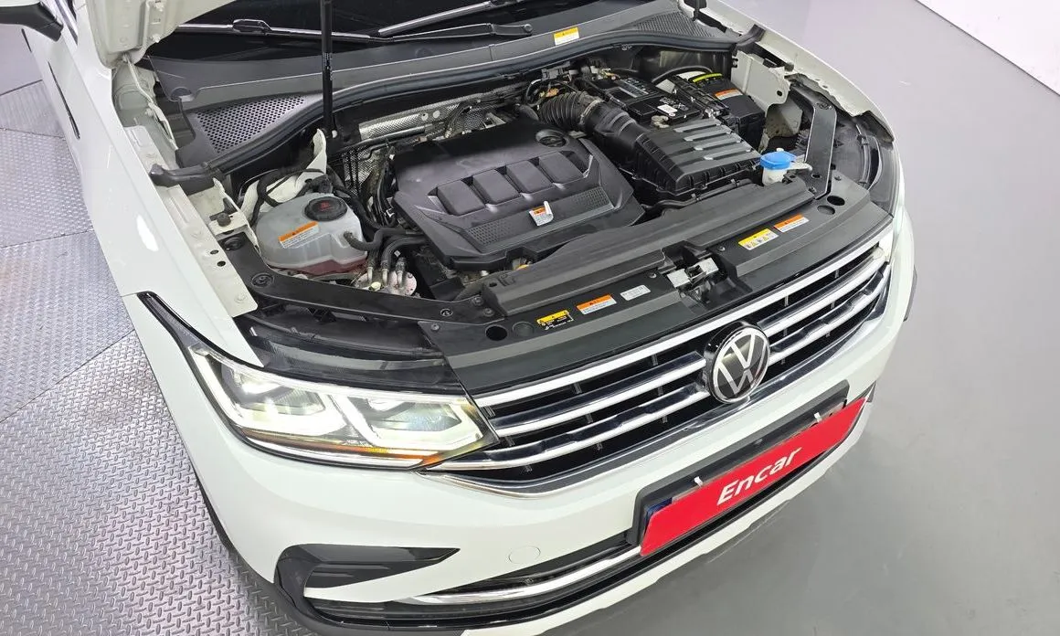 Volkswagen Tiguan — фото 4