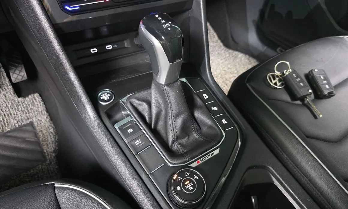Volkswagen Tiguan — фото 6