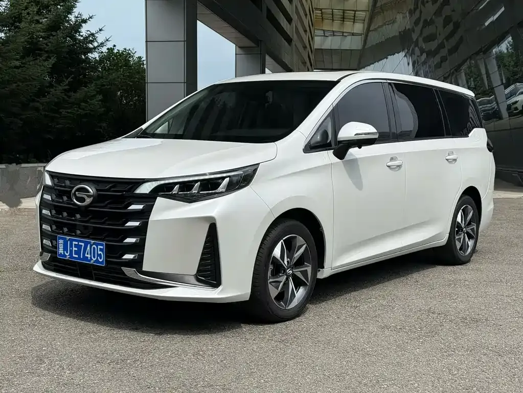 GAC Motor Trumpchi M6 — фото 1