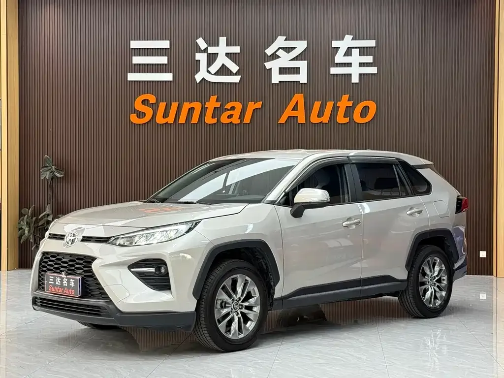 Toyota Wildlander — фото 1