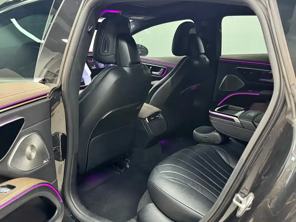 Mercedes-Benz EQS — фото 10