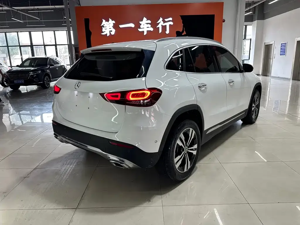 Mercedes-Benz GLA — фото 4