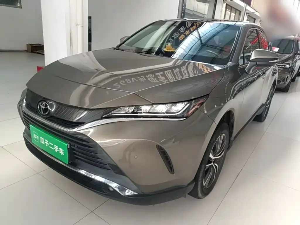 Toyota Harrier — фото 9