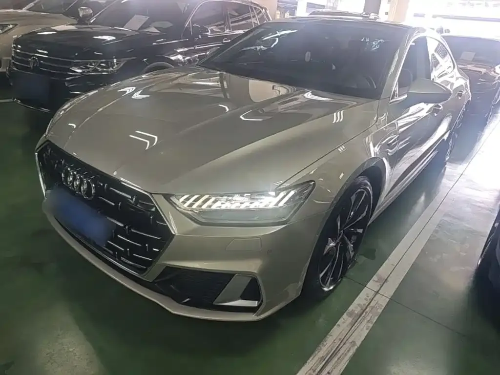 Audi A7L — фото 8