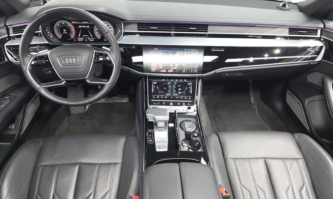 Audi A8 — фото 7