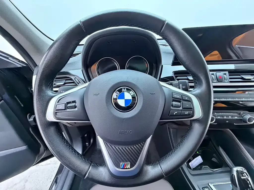 BMW X1 — фото 6