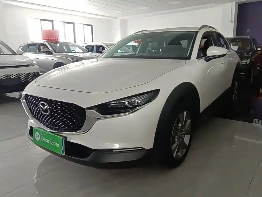 Mazda CX-30 — фото 1