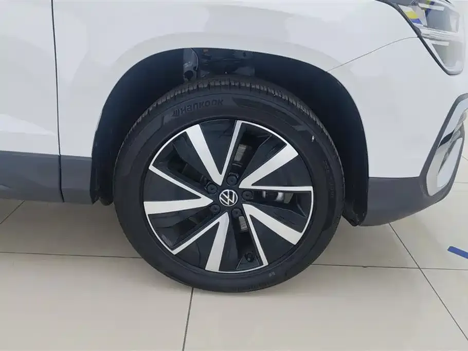 Volkswagen Tharu — фото 2