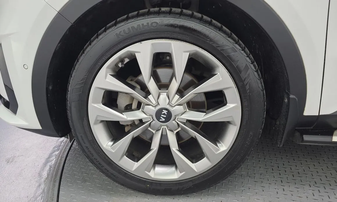 Kia Sorento — фото 5