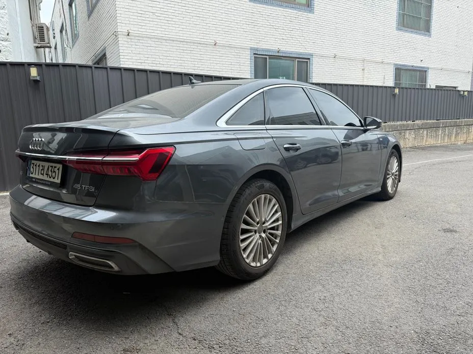 Audi A6 — фото 7