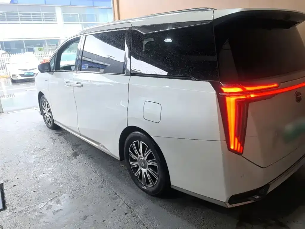 GAC Motor Trumpchi E9 — фото 10