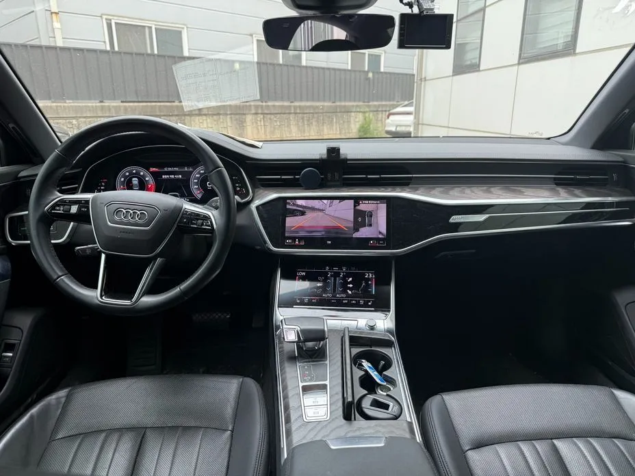Audi A6 — фото 7