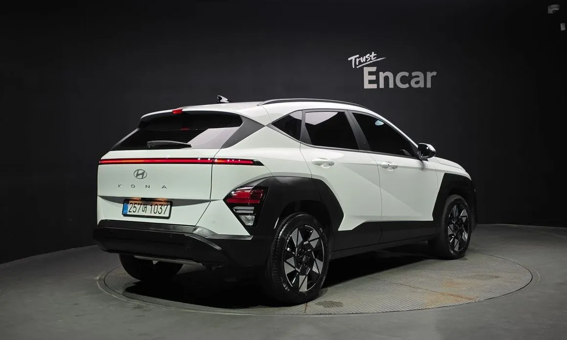 Hyundai Kona — фото 2
