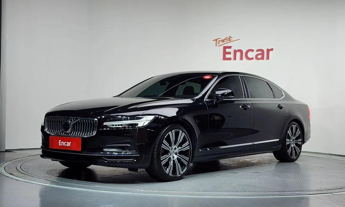 Volvo S90 — фото 1