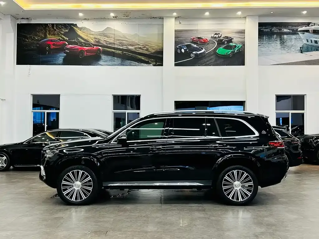 Mercedes-Benz GLS — фото 6
