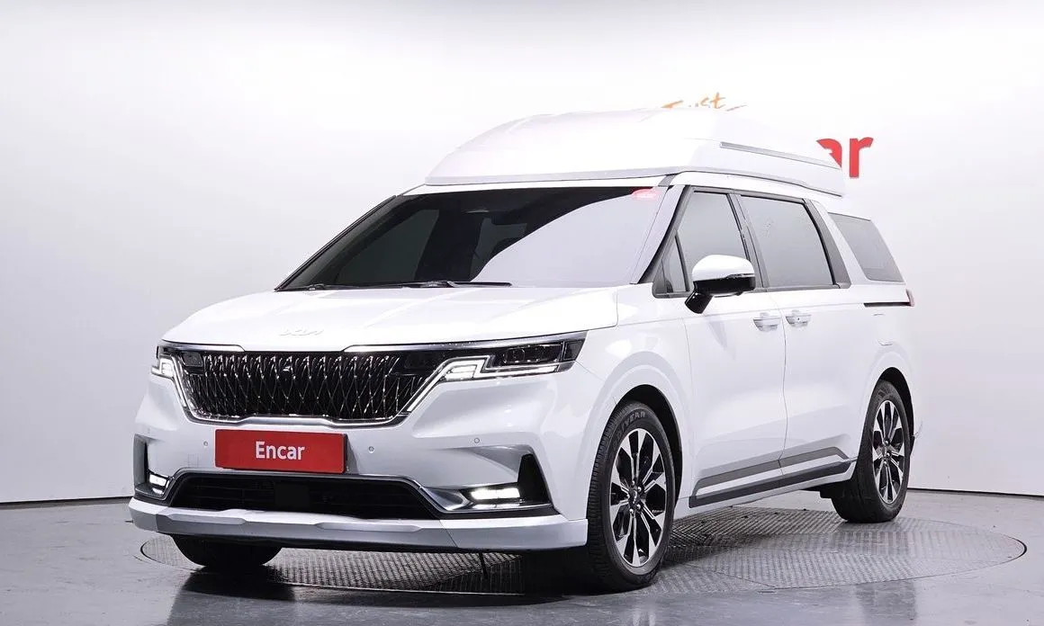 Kia Carnival — фото 1