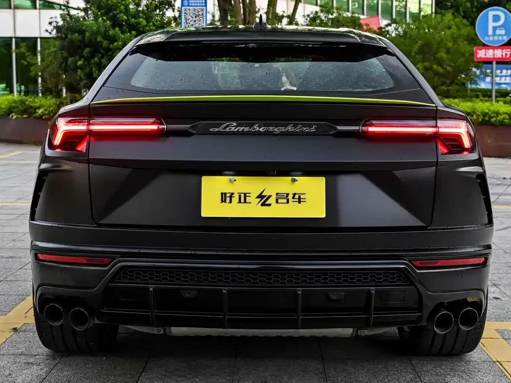 Lamborghini Urus — фото 5