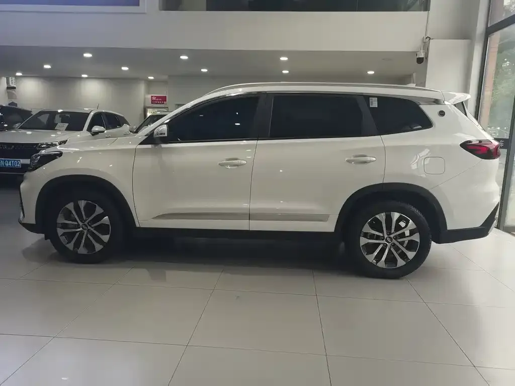Chery Tiggo 8 — фото 4