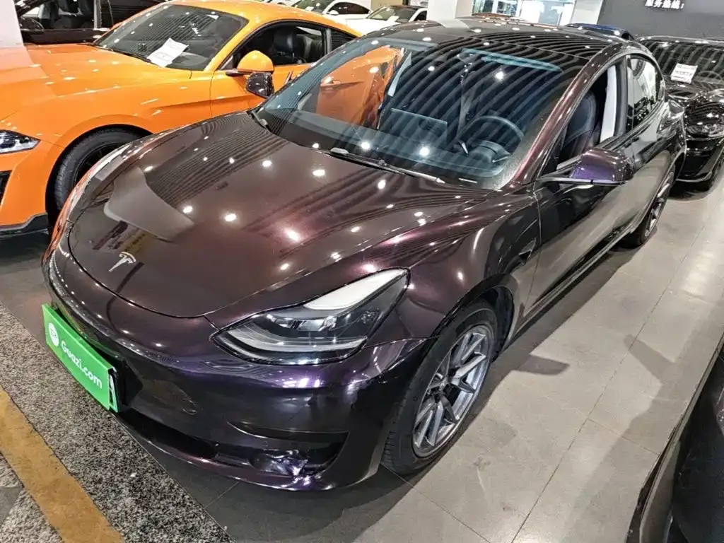 Tesla Model 3 — фото 4