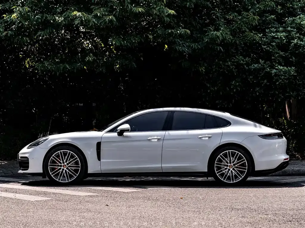 Porsche Panamera — фото 10