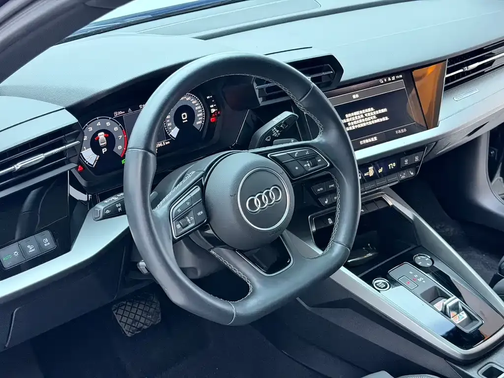 Audi A3 — фото 2